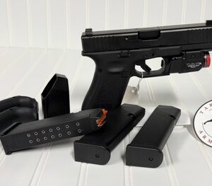 Glock 17 Gen5 (LEO Unissued/Used)